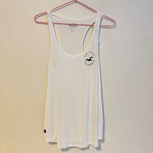 Hollister Easy Tank Racerback Stretch Flowy Tank Top Shirt White Blue Logo M NWT - Picture 1 of 3